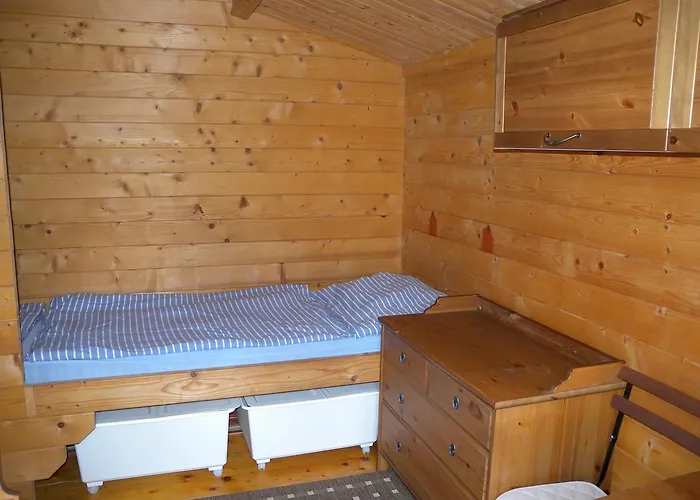 - Balaton 18975 Balatonkenese